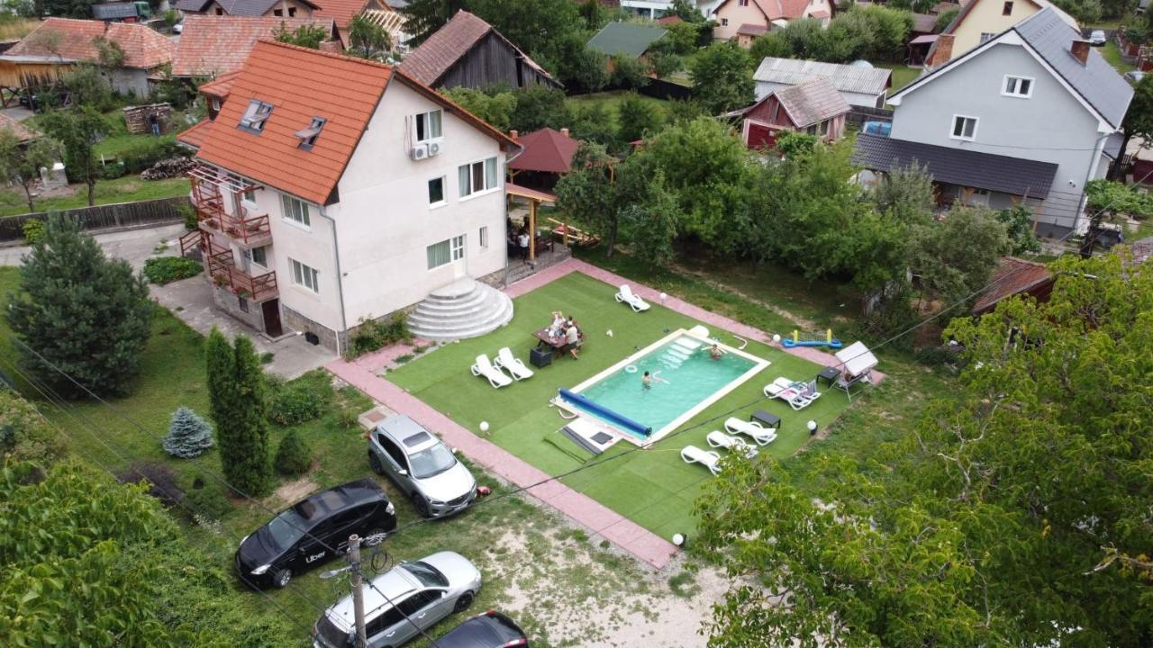 Pensiunea Apolka Panzio Covasna Extérieur photo