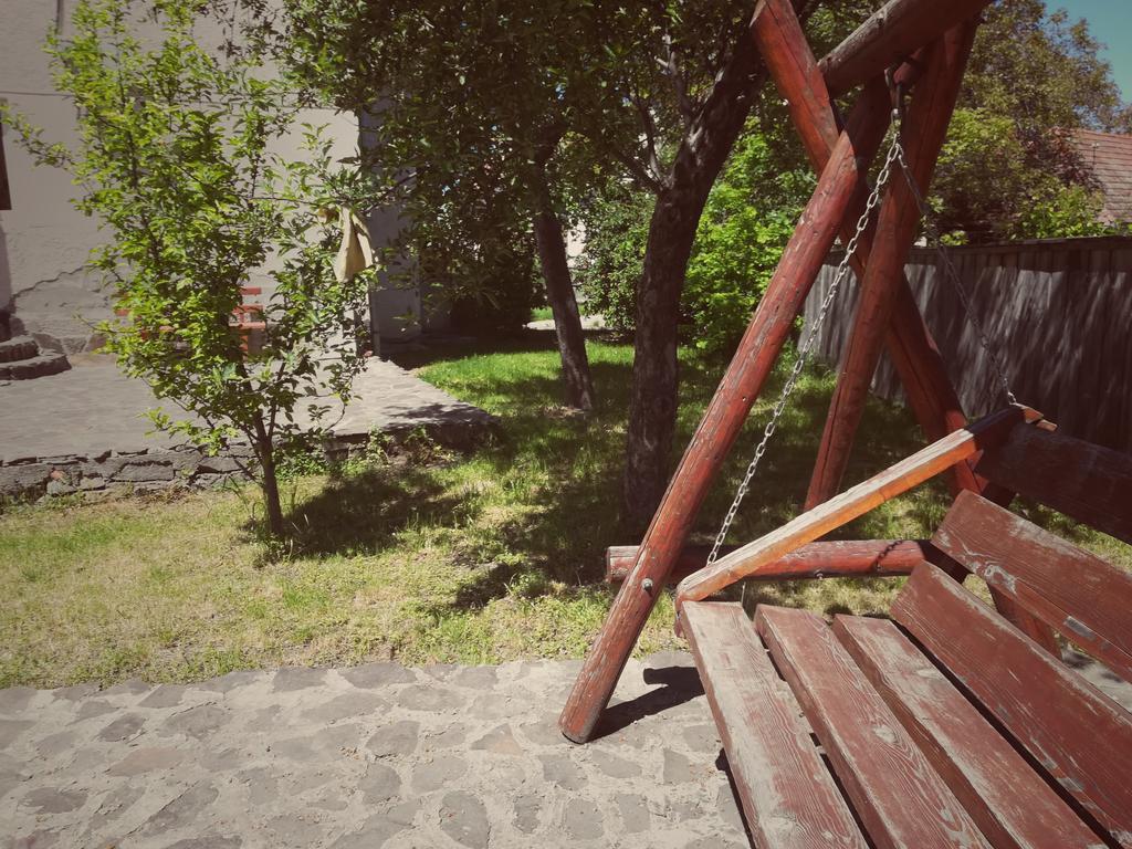 Pensiunea Apolka Panzio Covasna Extérieur photo